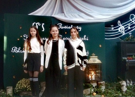 Sukces naszych recytatorek grafika