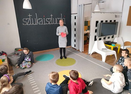 Andrzejkowy nastrój w szkolnej świetlicy grafika