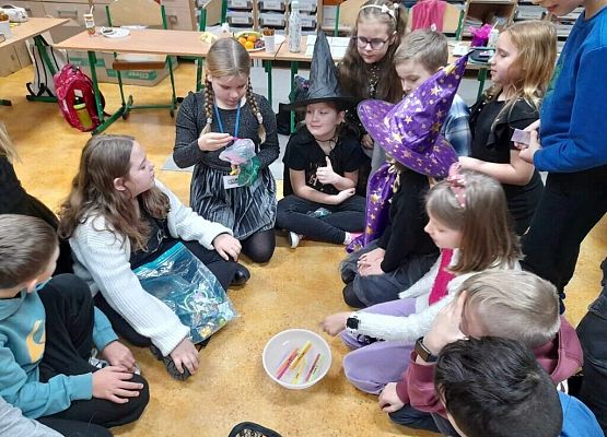 Święty Andrzeju daj nam znać, co się będzie z nami dziać. grafika