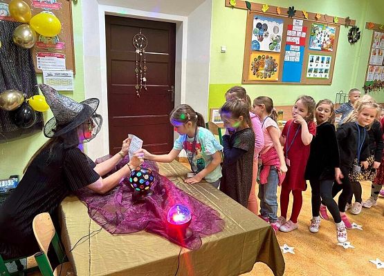 Święty Andrzeju daj nam znać, co się będzie z nami dziać. grafika