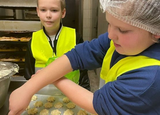 Pierniczki, chlebek i chałka grafika