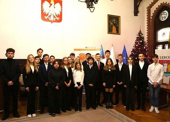 Nasze przedstawicielki w V kadencji Młodzieżowej Rady Miasta Lęborka grafika