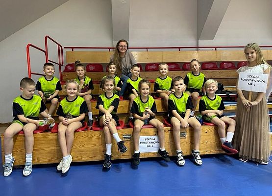 Mikołajkowy Turniej w SP nr 7 grafika