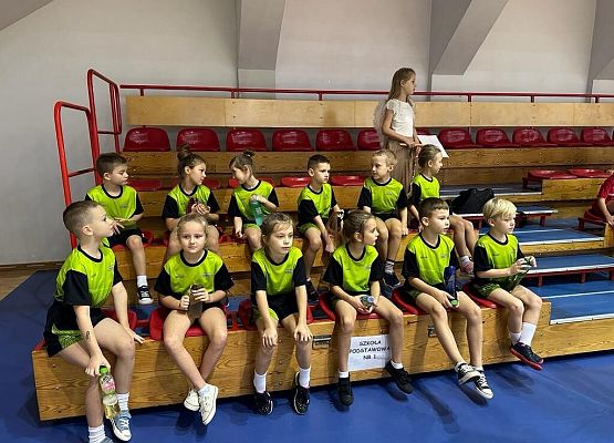 Mikołajkowy Turniej w SP nr 7 grafika