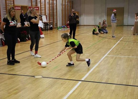 Mikołajkowy Turniej w SP nr 7 grafika