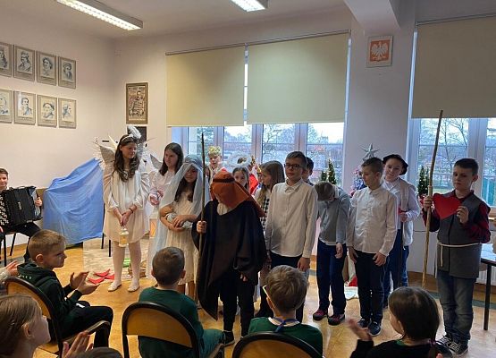 Starsze klasy młodszym grafika