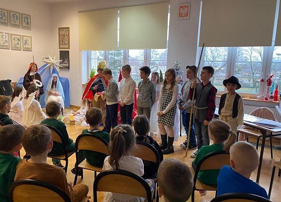 Starsze klasy młodszym grafika