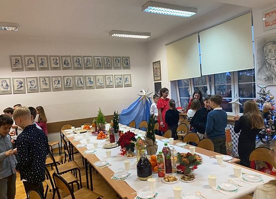 Nadszedł czas Świąt Bożego Narodzenia grafika