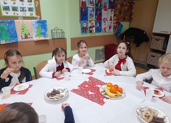 Świateczne spotkania w klasach 1-3 grafika