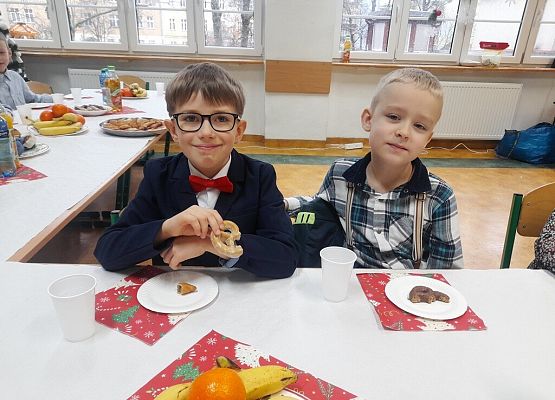 Świateczne spotkania w klasach 1-3 grafika