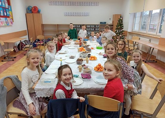 Świateczne spotkania w klasach 1-3 grafika