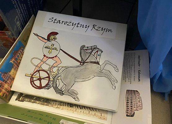 Historia w pudełku grafika