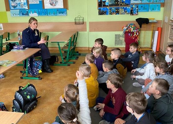 O bezpieczeństwie w czasie ferii grafika