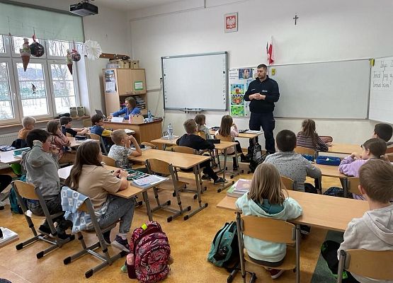 O bezpieczeństwie w czasie ferii grafika