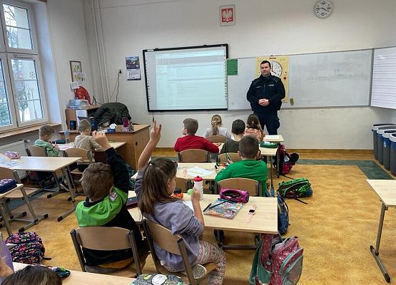 O bezpieczeństwie w czasie ferii grafika