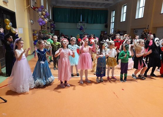 Bal karnawałowy klas 1-3 grafika