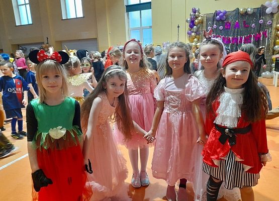 Bal karnawałowy klas 1-3 grafika