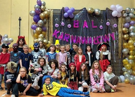 Bal karnawałowy klas 1-3 grafika