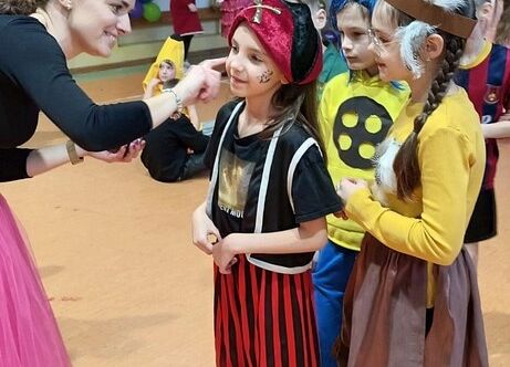 Bal karnawałowy klas 1-3 grafika