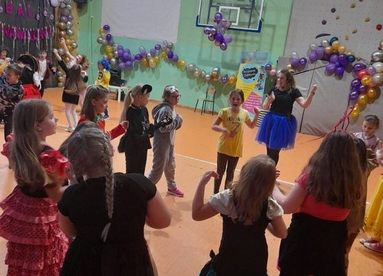 Bal karnawałowy klas 1-3 grafika