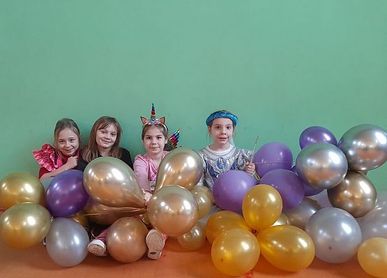 Bal karnawałowy klas 1-3 grafika