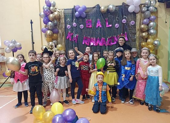 Bal karnawałowy klas 1-3 grafika