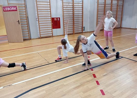 Feryjne zajęcia sportowo - rekreacyjne grafika