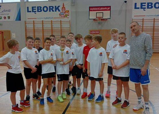 Feryjne zajęcia sportowo - rekreacyjne grafika