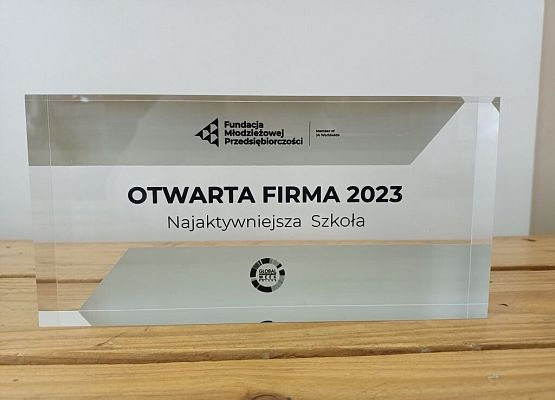 Szkoła Podstawowa nr 1 po raz szósty w gronie laureatów grafika