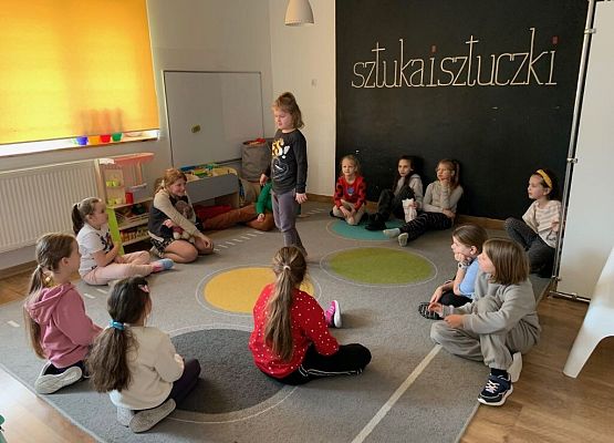 „Gramy i czytamy” - ferie w szkole grafika