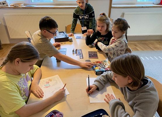 „Gramy i czytamy” - ferie w szkole grafika