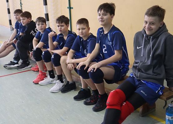 Półfinał wojewódzki w piłce siatkowej czwórek w ramach Igrzysk Dzieci grafika