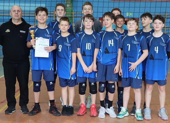 Półfinał wojewódzki w piłce siatkowej czwórek w ramach Igrzysk Dzieci grafika