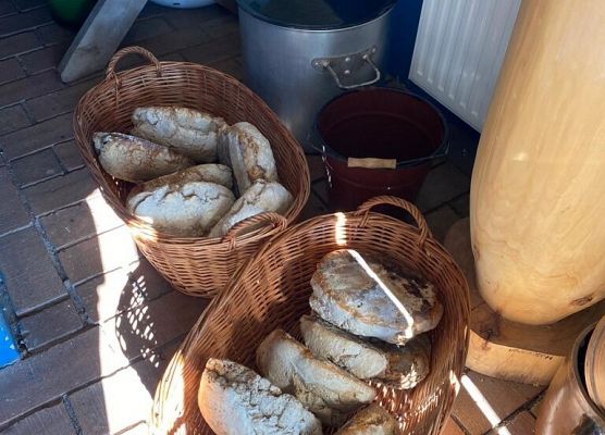 Wokół kuchennego pieca grafika