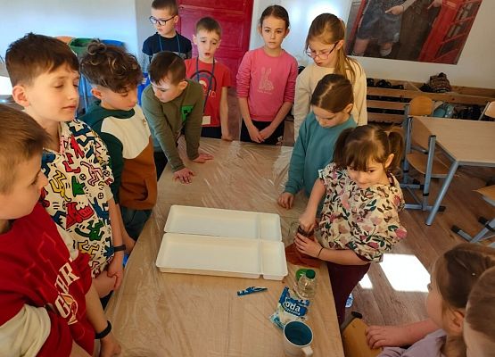 Warto wiedzieć więcej grafika