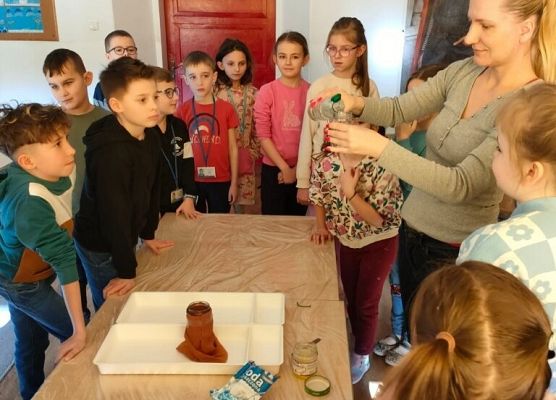 Warto wiedzieć więcej grafika