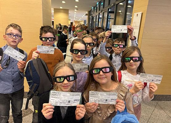 Trzecioklasiści w Teatrze Muzycznym w Gdyni grafika