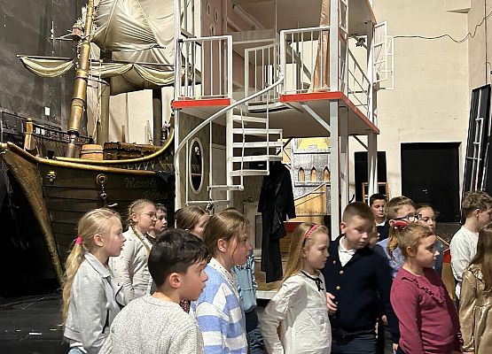 Trzecioklasiści w Teatrze Muzycznym w Gdyni grafika