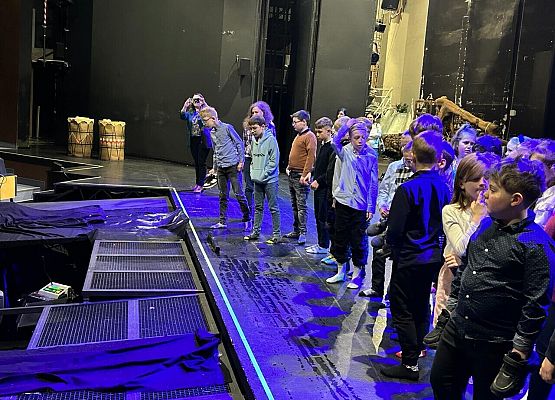 Trzecioklasiści w Teatrze Muzycznym w Gdyni grafika