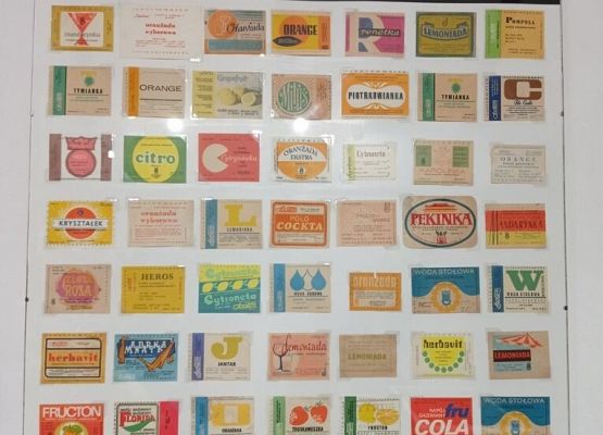 Podróż w czasie w lęborskim Muzeum – „Bierki, pchełki czyli heca na czternaście fajerek. Zabawki z czasów PRL” grafika