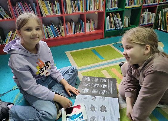 Wizyta w bibliotece grafika