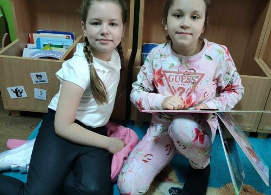 Wizyta w bibliotece grafika