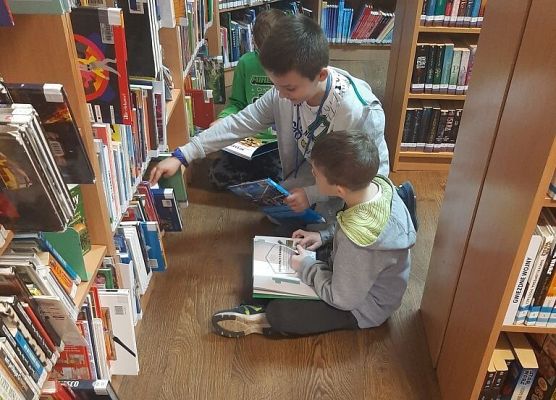 Wizyta w bibliotece grafika