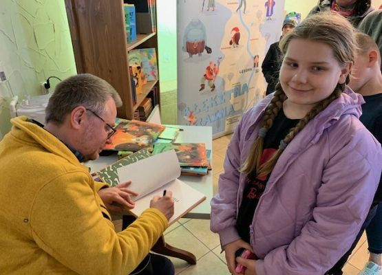 Spotkanie autorskie w lęborskiej bibliotece grafika