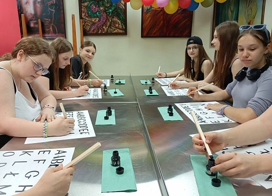 Kaligrafia - trudna sztuka pięknego pisania grafika