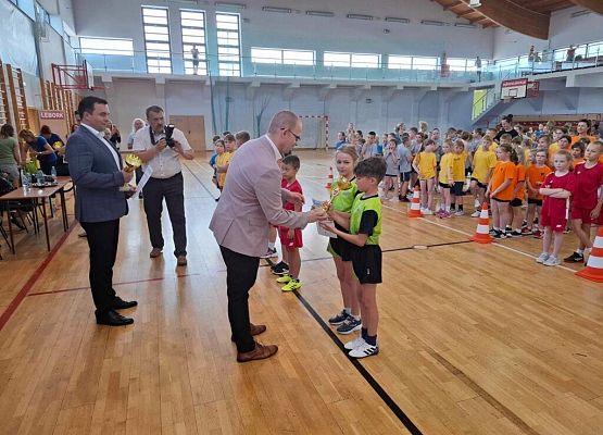 Kto z nas lepiej i prędzej grafika