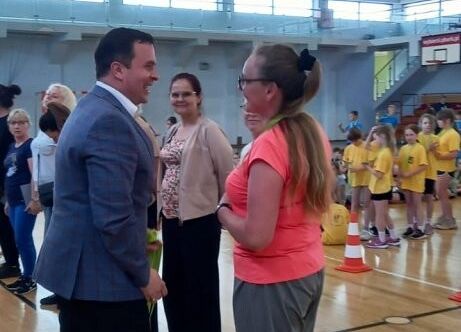 Kto z nas lepiej i prędzej grafika