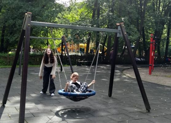 Piknik przyrodniczy klasy VIb grafika