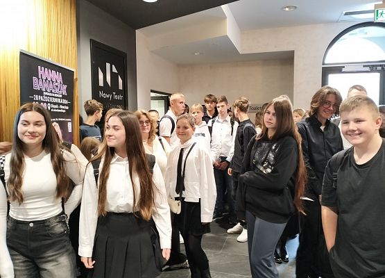 Spotkanie z ,,Panem Tadeuszem" na deskach teatru grafika