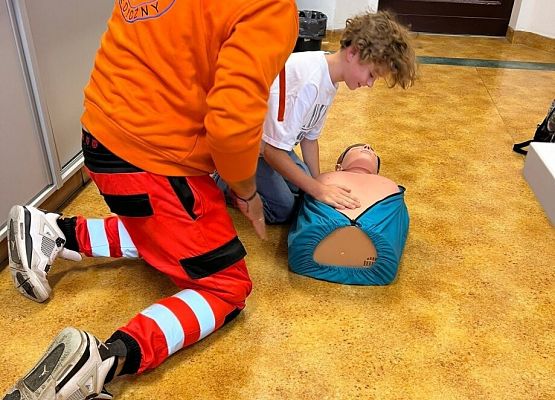 Pomoc przedmedyczna na godzinie wychowawczej grafika